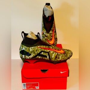 NEW Nike Travis Kelce x Alpha Menace Elite 3 Digital Camo Mens Size 10.5